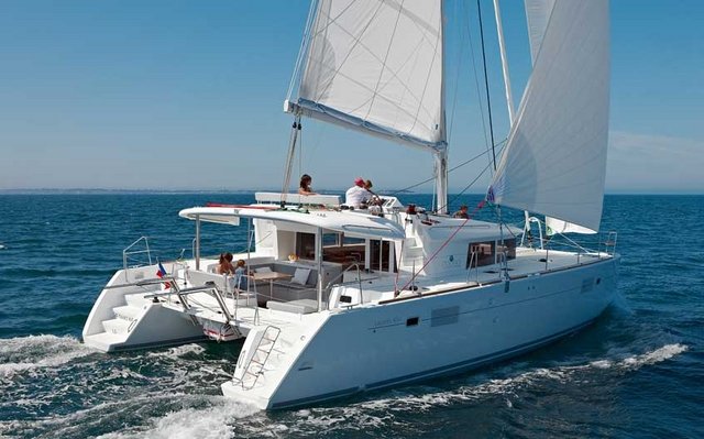 Lagoon_Catamaran - yacht for Antiqua and Barbuda trip